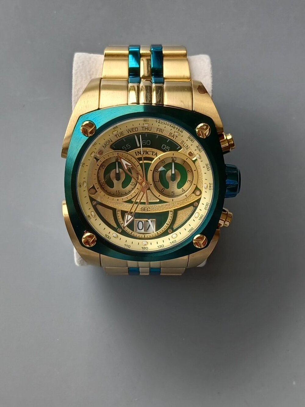 Invicta Watch New Green and Gold